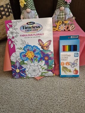 Adult Coloring Book & Colored Pencil Set. BRAND NEW